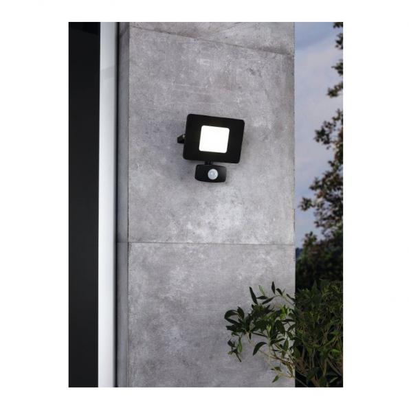 Eglo Faedo 3 v&aelig;glampe