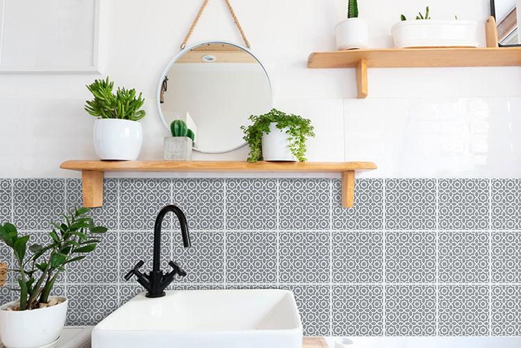 D-C-fix selvkl&aelig;bende fliser til v&aelig;g - Lina grey