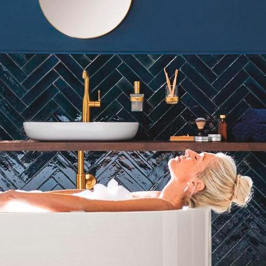 Grohe Essentials komplet s&aelig;bedispenser t/v&aelig;g - B&oslash;rstet Cool Sunrise