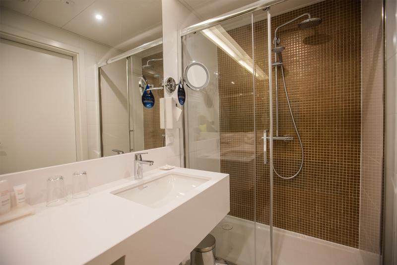 Grohe Eurosmart Cosmopolitan h&aring;ndvaskarmatur m/koldstart u/bundventil