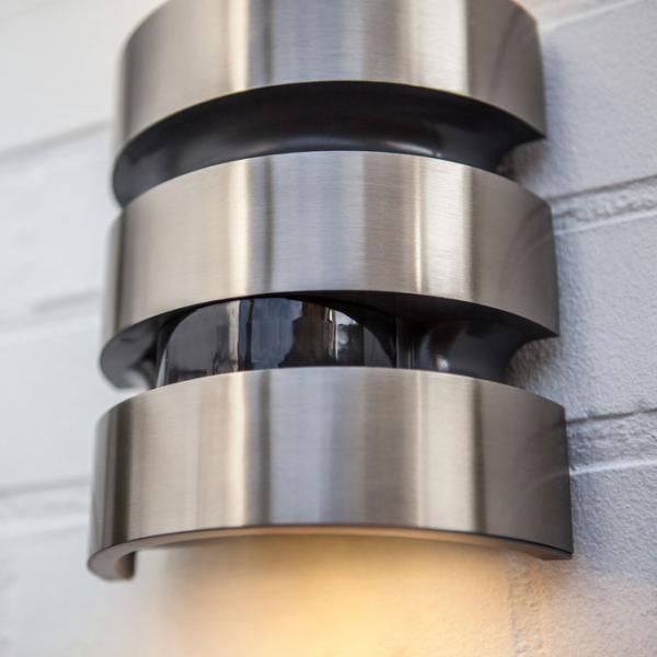 Lutec Architectural Maya udend&oslash;rslampe til v&aelig;g m/PIR-sensor - Rustfrit st&aring;l