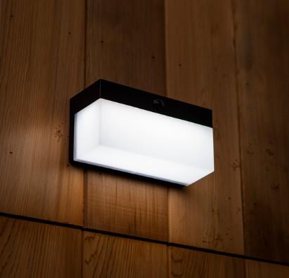 Lutec Fran Solar udend&oslash;rs v&aelig;glampe m/solceller og sensor - Mat sort